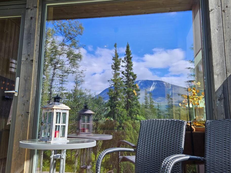 Ny Leilighet Med Flott Utsikt Til Gaustatoppen Rjukan Exterior foto